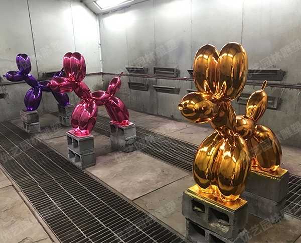 不銹鋼雕塑制作需要注意什么？
